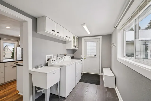 $375,000 | 140 South Street, Sun Prairie, WI 53590