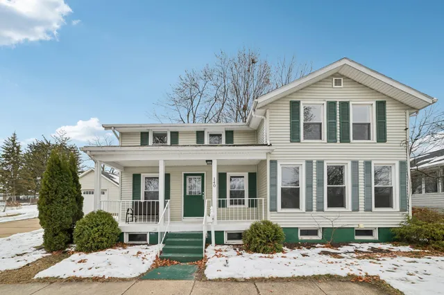 $375,000 | 140 South Street, Sun Prairie, WI 53590