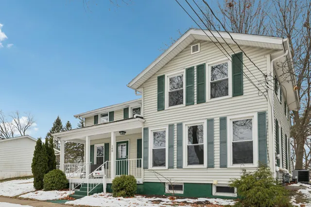 $375,000 | 140 South Street, Sun Prairie, WI 53590