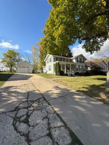 $375,000 | 140 South Street, Sun Prairie, WI 53590