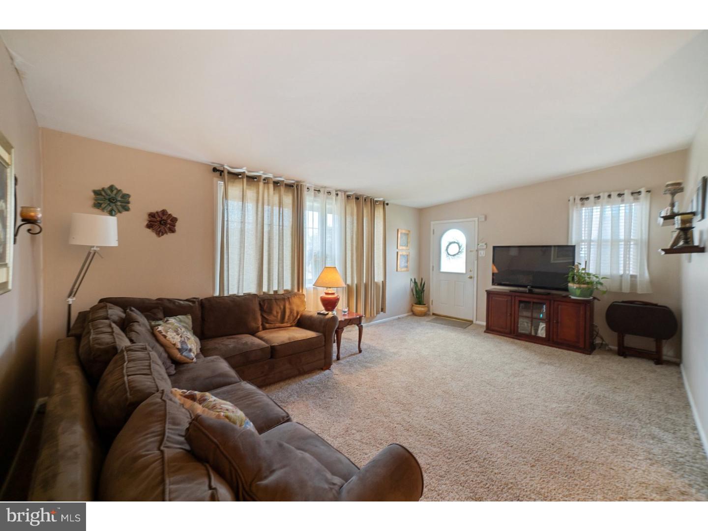 3125 Draper Street Philadelphia, PA 19136 - Photo 5 of 21 Gallery Image 5