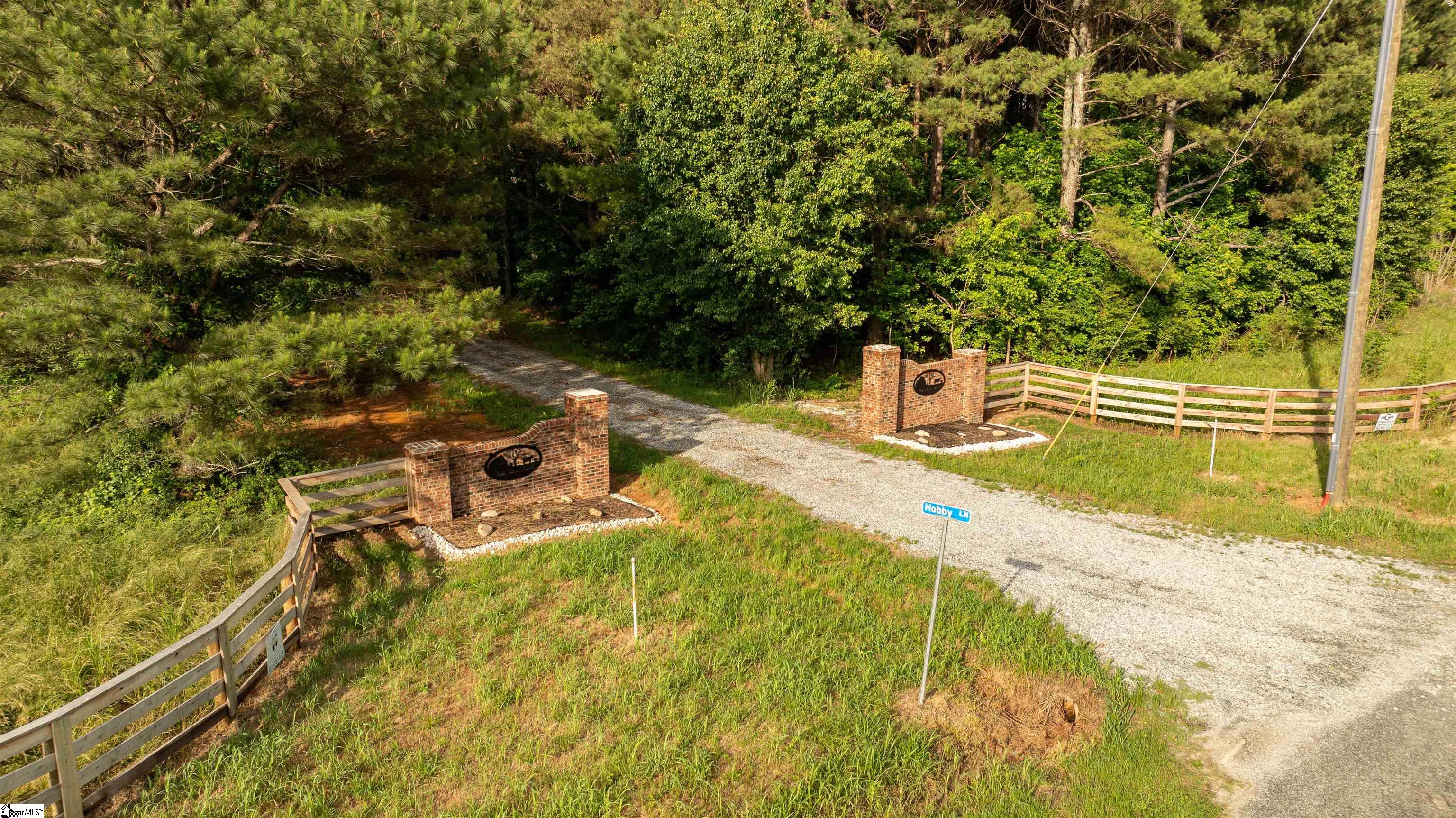 36 Hobby Lane Kinards, SC 29355 - Photo 8 of 14 Gallery Image 8