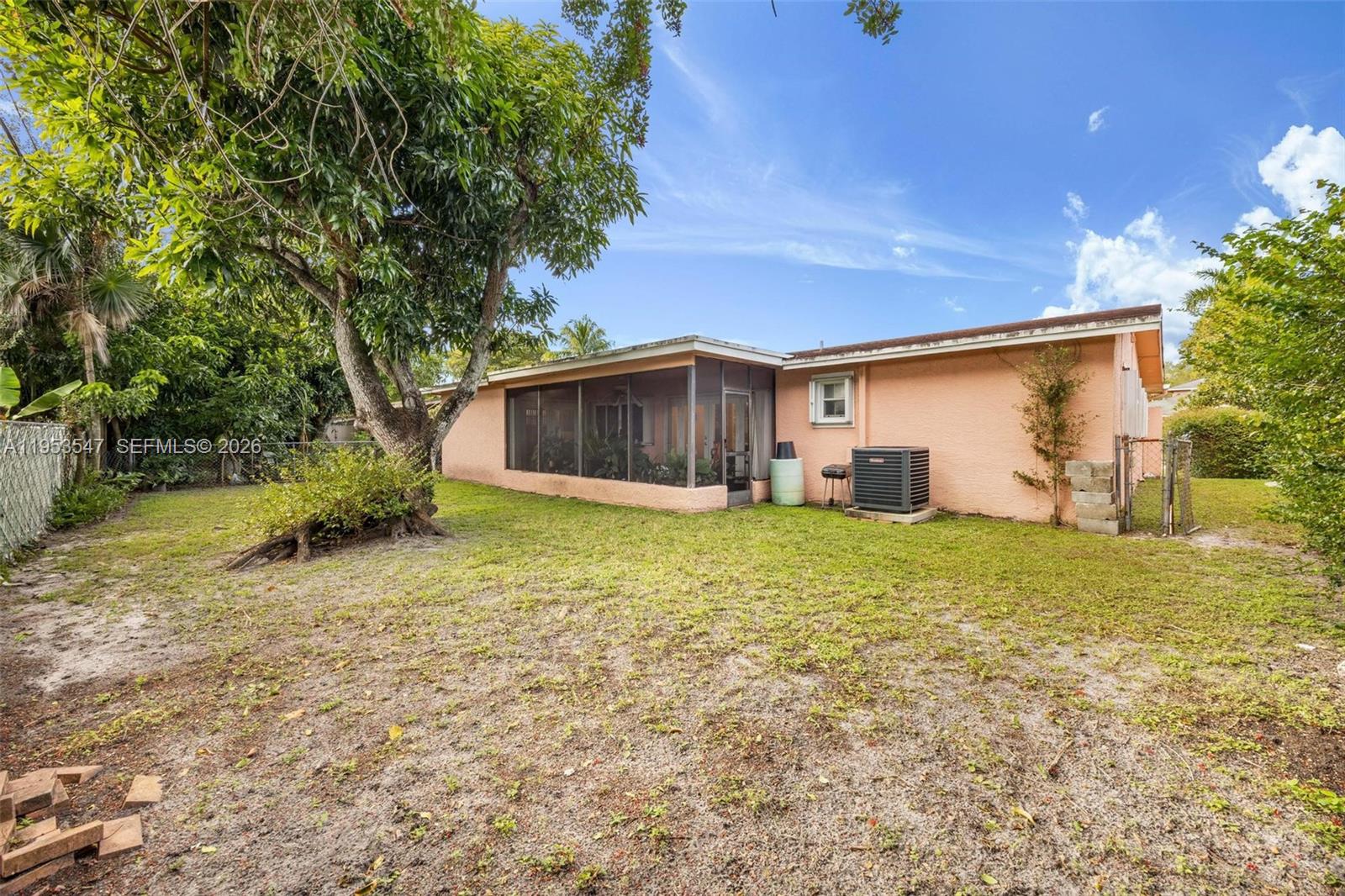 6370 Southwest 33rd Street Miramar, FL 33023 - Photo 11 of 34