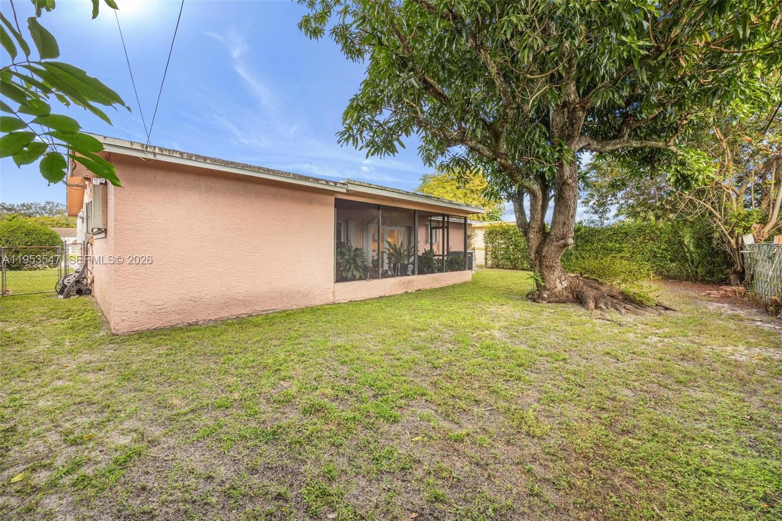 6370 Southwest 33rd Street Miramar, FL 33023 - Photo 12 of 34