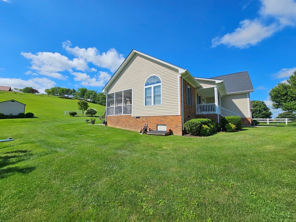 920 Old Ebenezer Road Marion, VA 24354 - Photo 8 of 52 Gallery Image 8