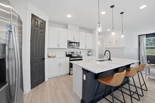 $369,900 | 121 Timber Crst Trail, White Bluff, TN 37187