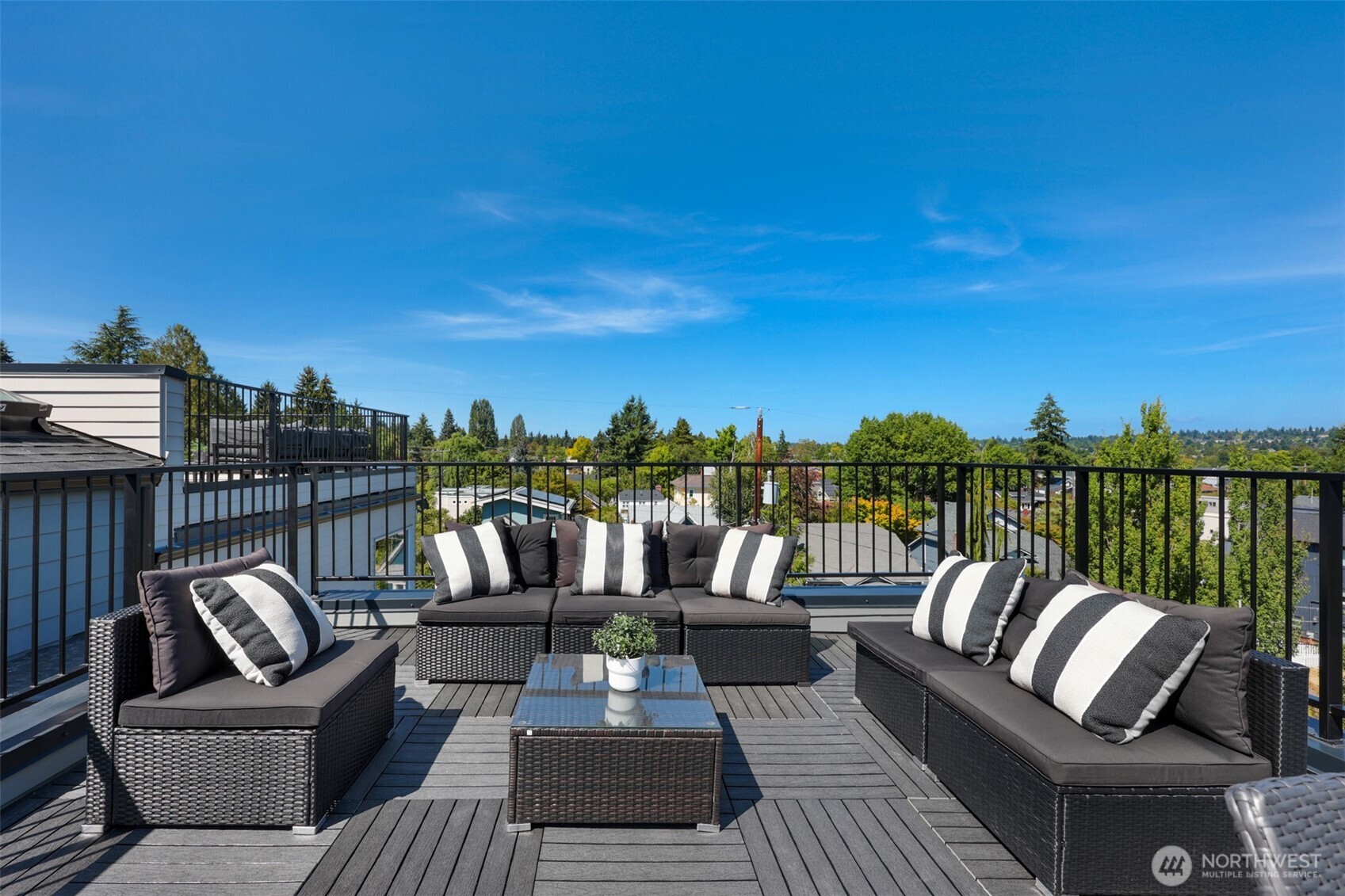707 B North 65th Street Seattle, WA 98103 - Photo 15 of 28 Gallery Image 15