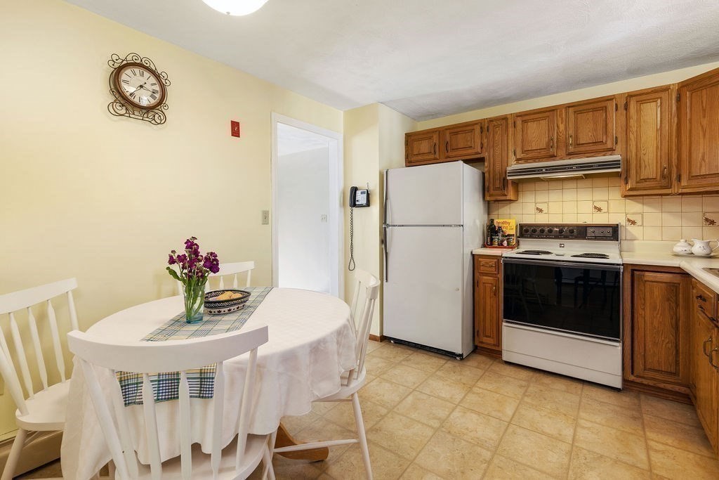 20 Olde Berry Road Andover, MA 01810 - Photo 14 of 34 Gallery Image 14