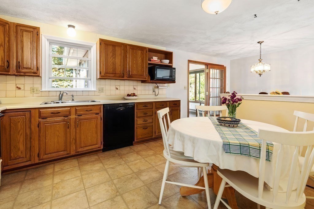 20 Olde Berry Road Andover, MA 01810 - Photo 15 of 34 Gallery Image 15