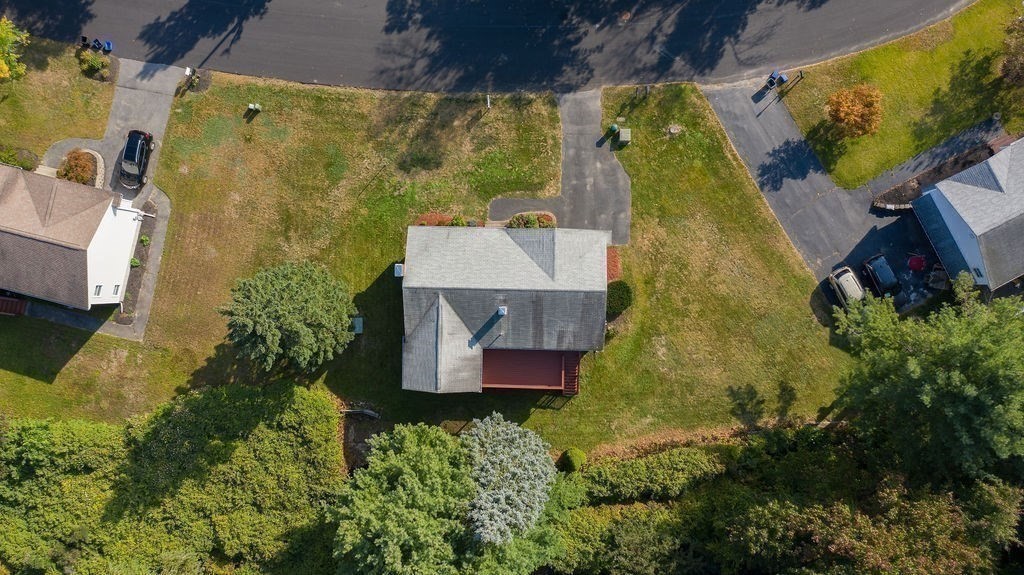 20 Olde Berry Road Andover, MA 01810 - Photo 6 of 34 Gallery Image 6