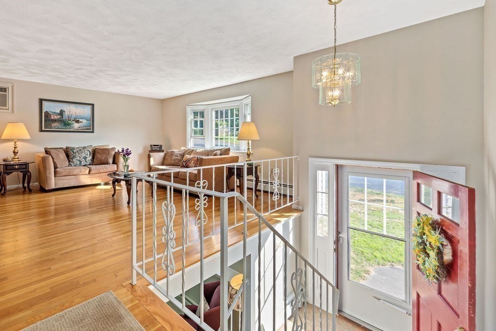 20 Olde Berry Road Andover, MA 01810 - Photo 7 of 34 Gallery Image 7