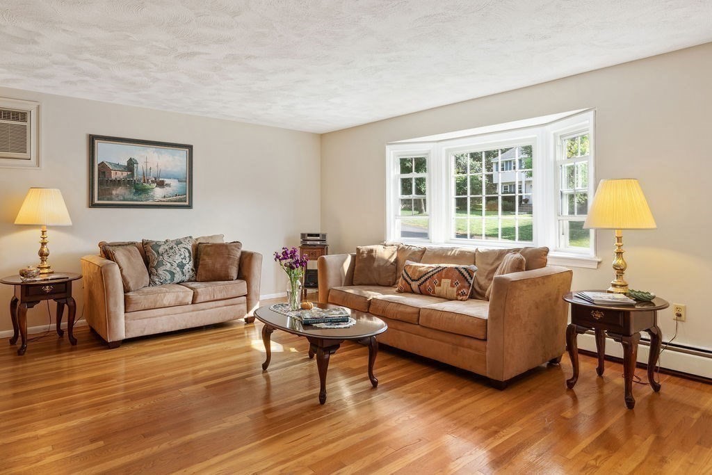 20 Olde Berry Road Andover, MA 01810 - Photo 9 of 34 Gallery Image 9