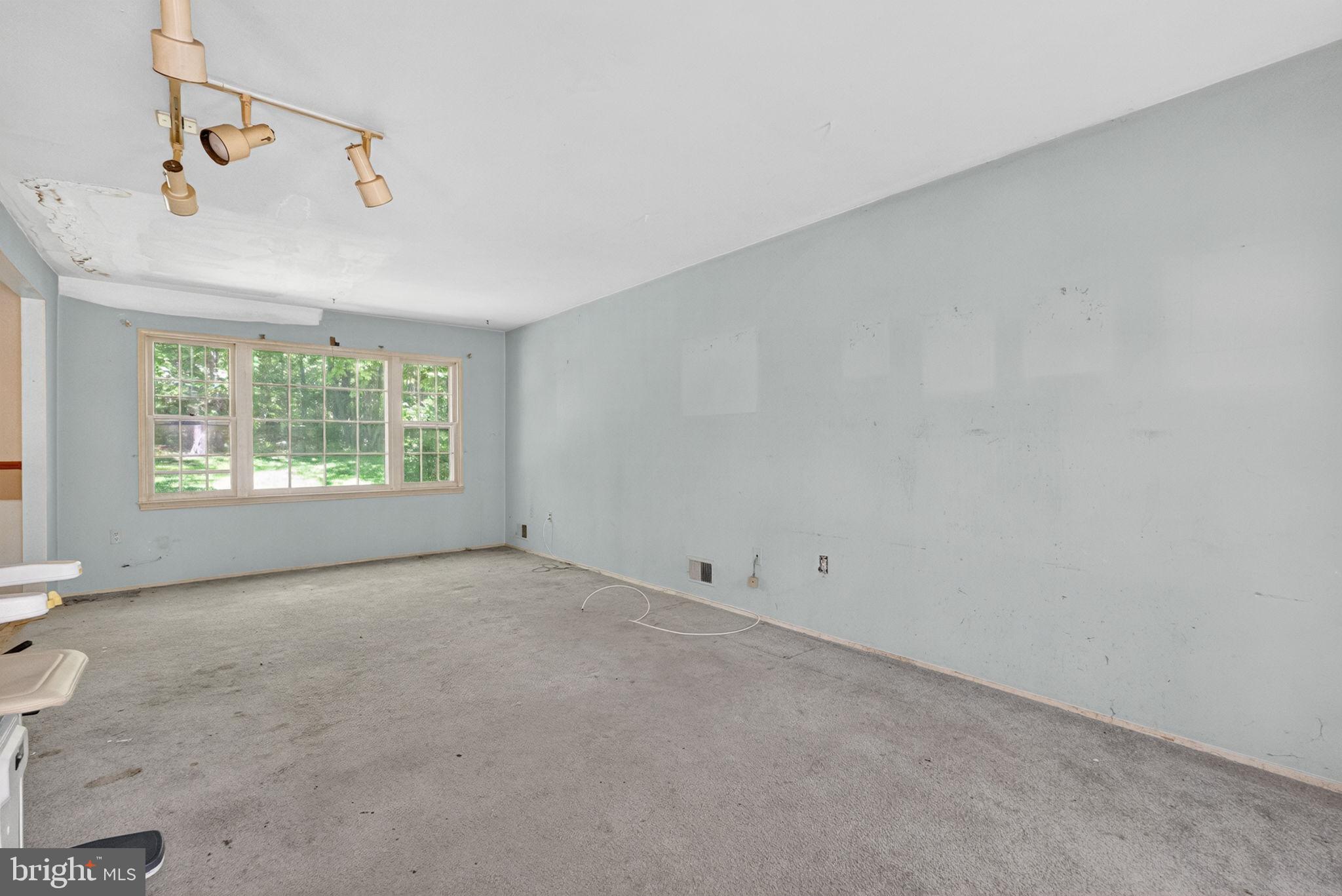 12312 Coleraine Court Reston, VA 20191 - Photo 13 of 39
