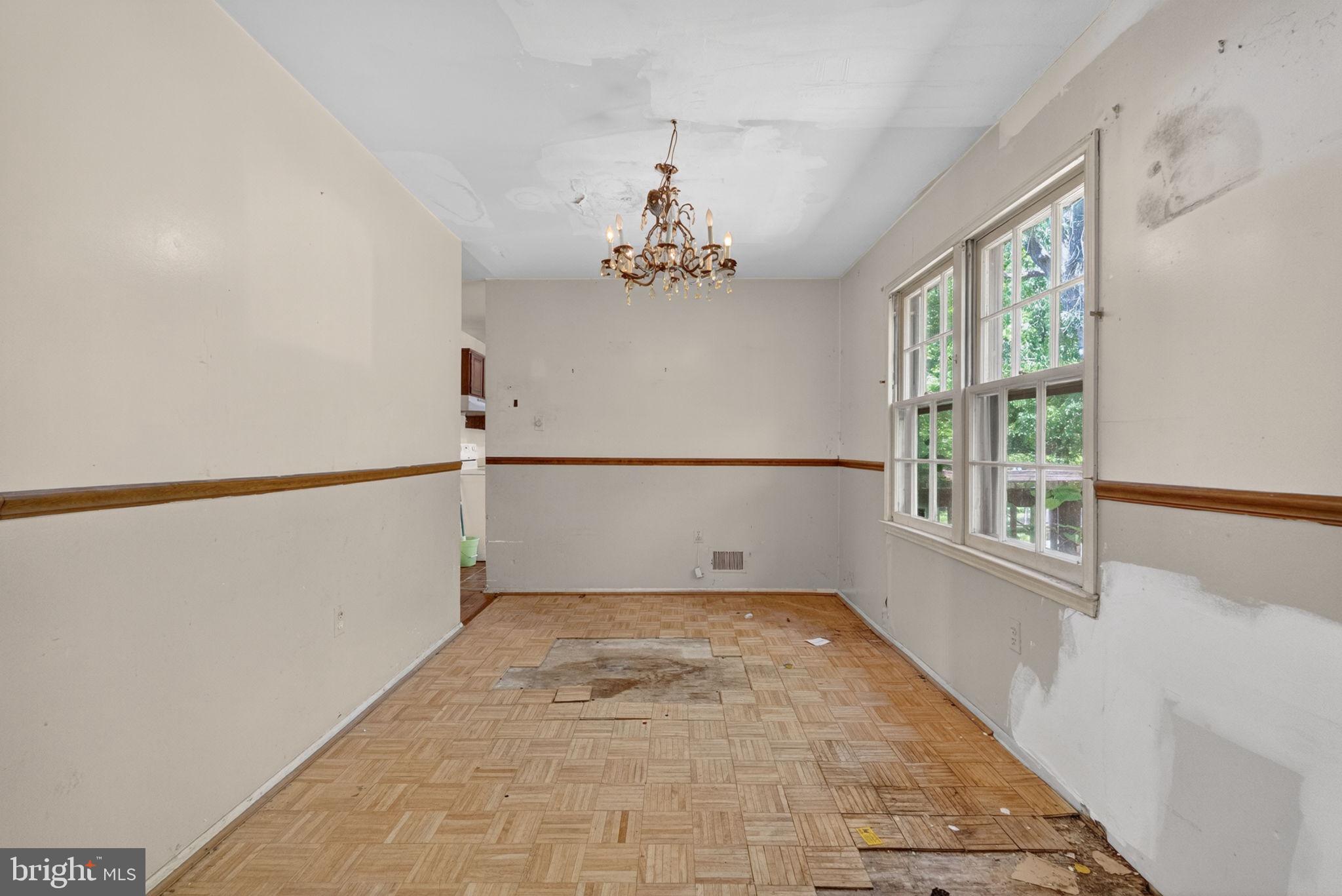 12312 Coleraine Court Reston, VA 20191 - Photo 17 of 39