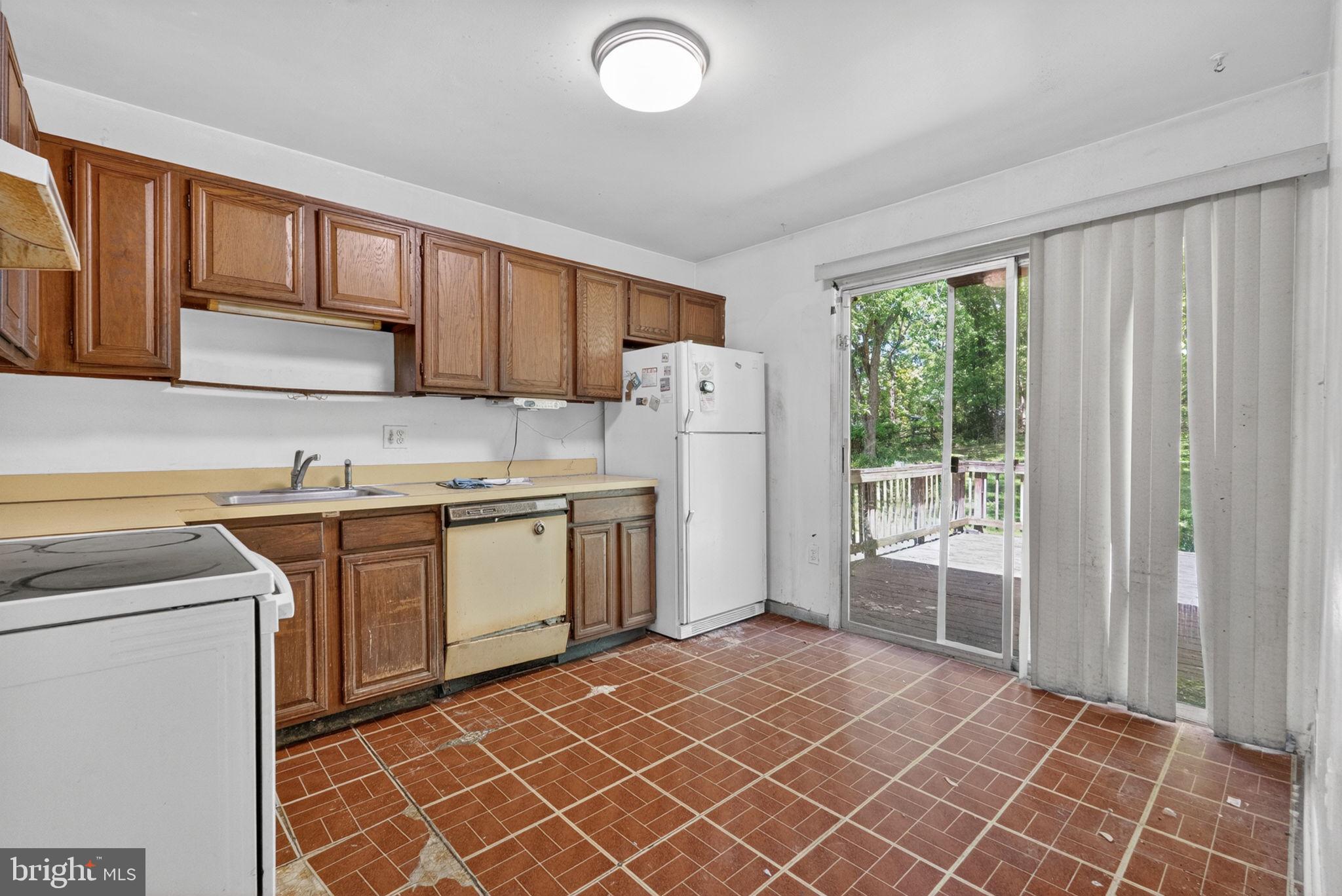 12312 Coleraine Court Reston, VA 20191 - Photo 18 of 39