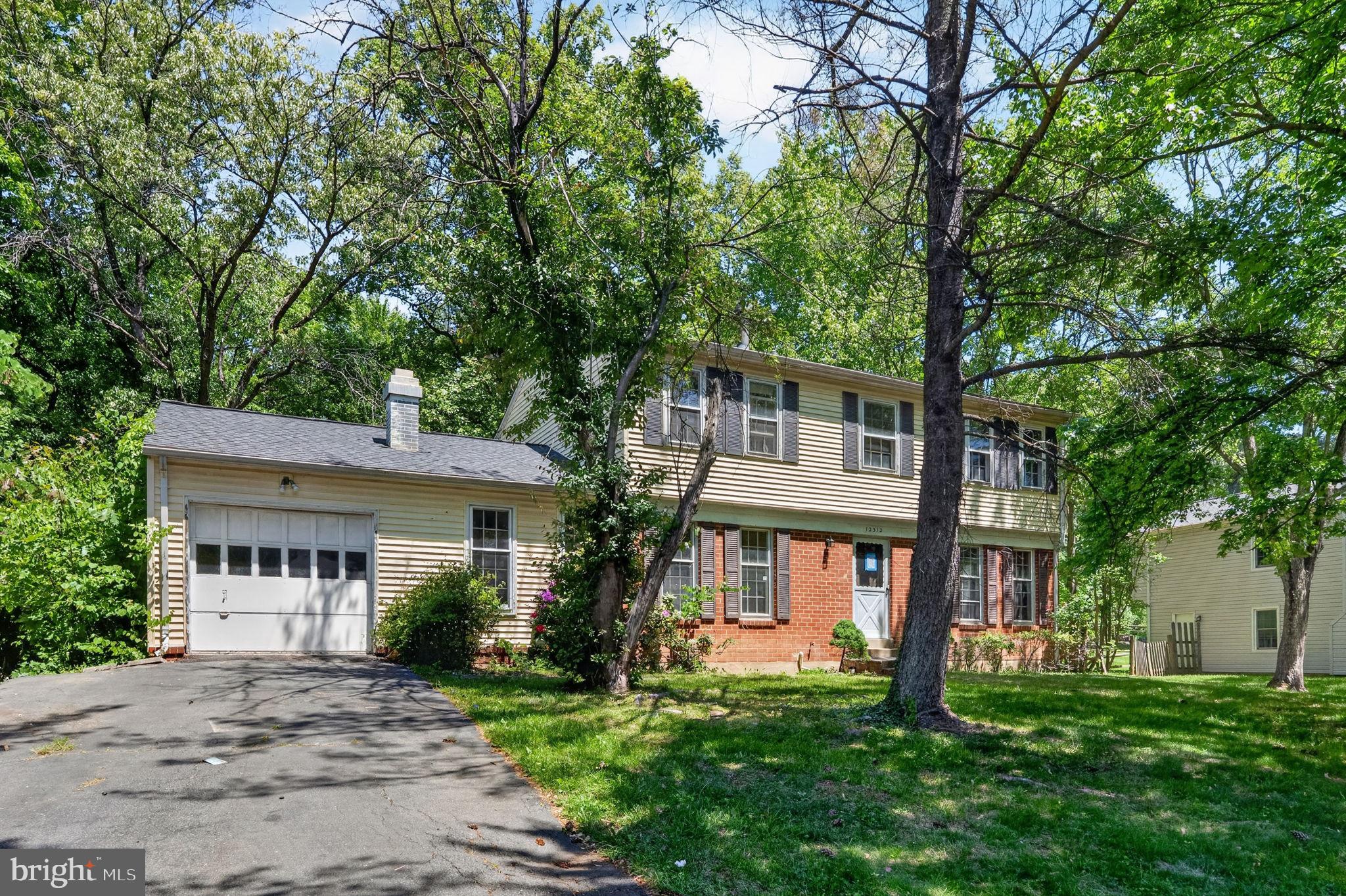 12312 Coleraine Court Reston, VA 20191 - Photo 2 of 39