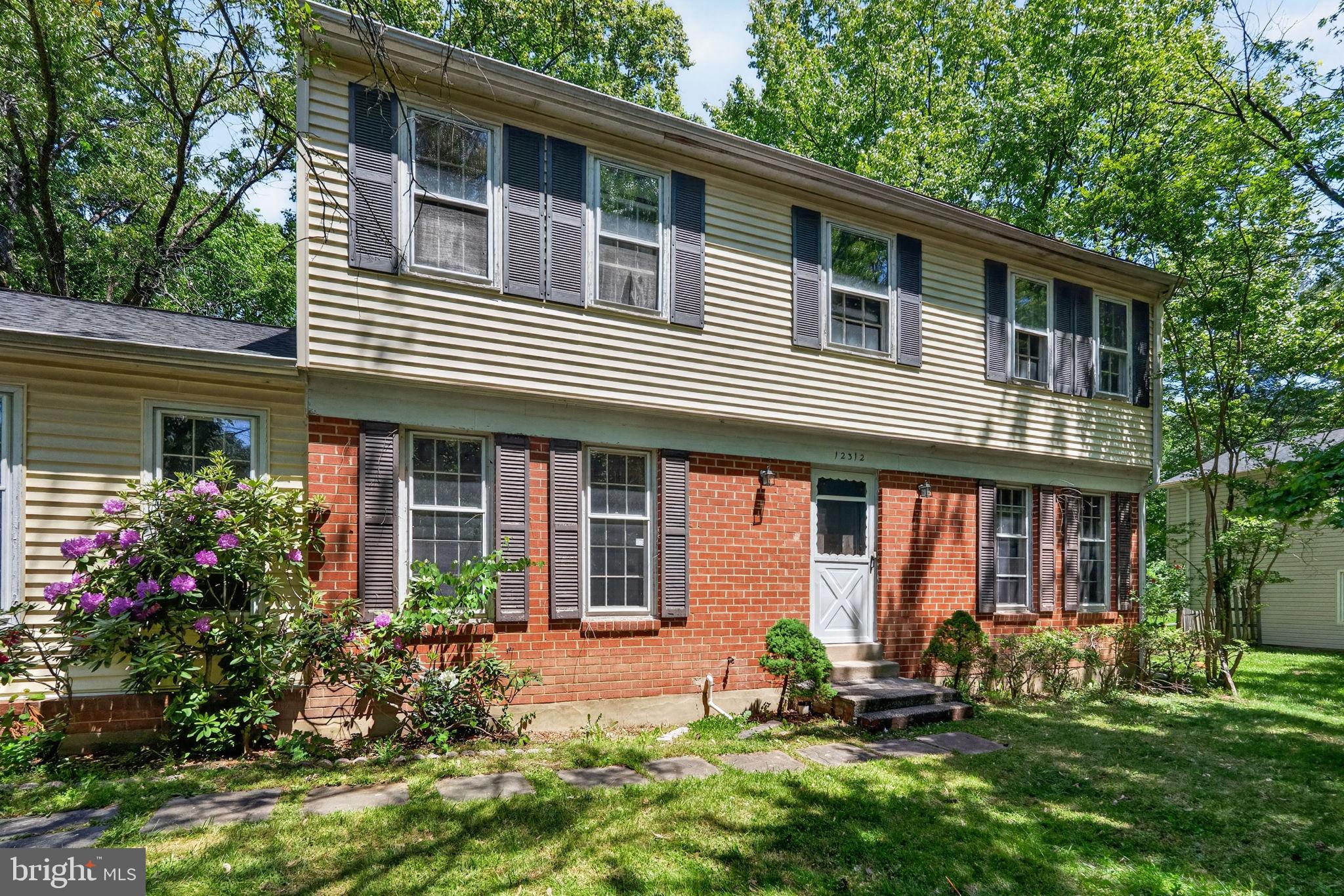 12312 Coleraine Court Reston, VA 20191 - Photo 3 of 39