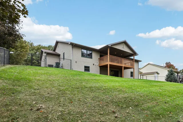 $399,900 | 2201 Winfield Drive, Reedsburg, WI 53959