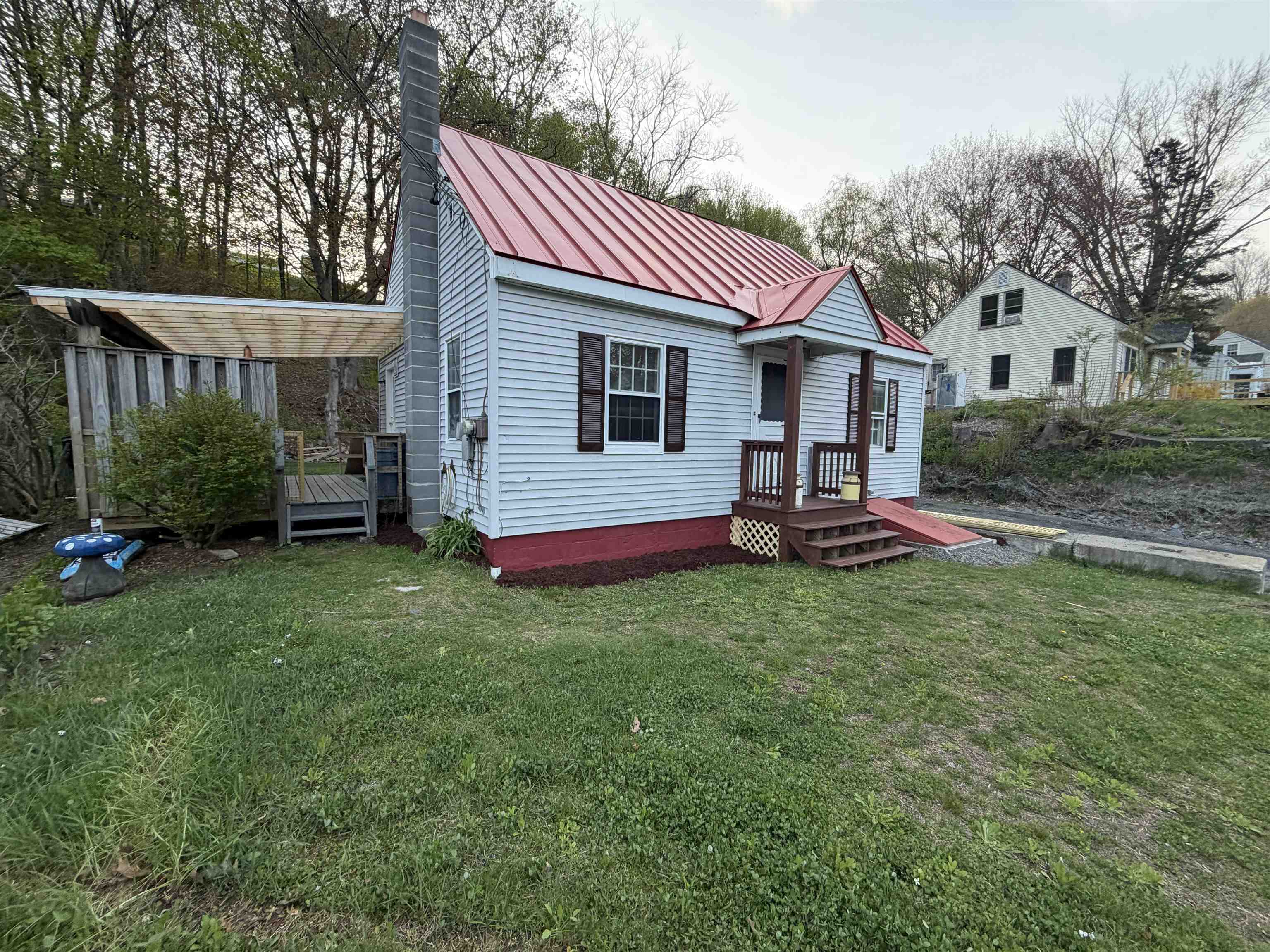 10 Randall Street Springfield, VT 05156 - Photo 1 of 37