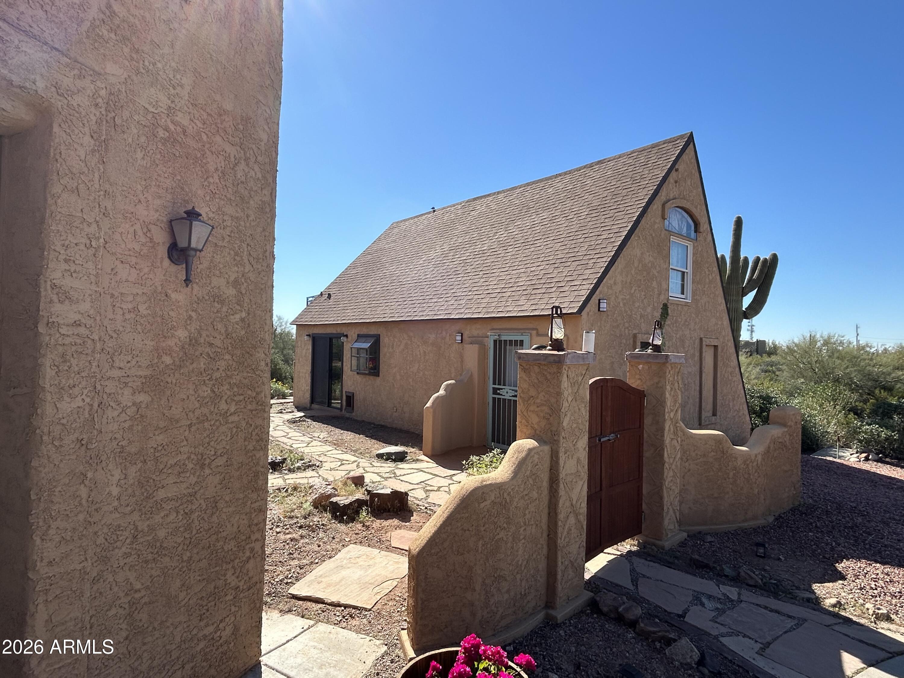 1315 North Arroya Road Apache Junction, AZ 85119 - Photo 5 of 24 a house view with a outdoor space
