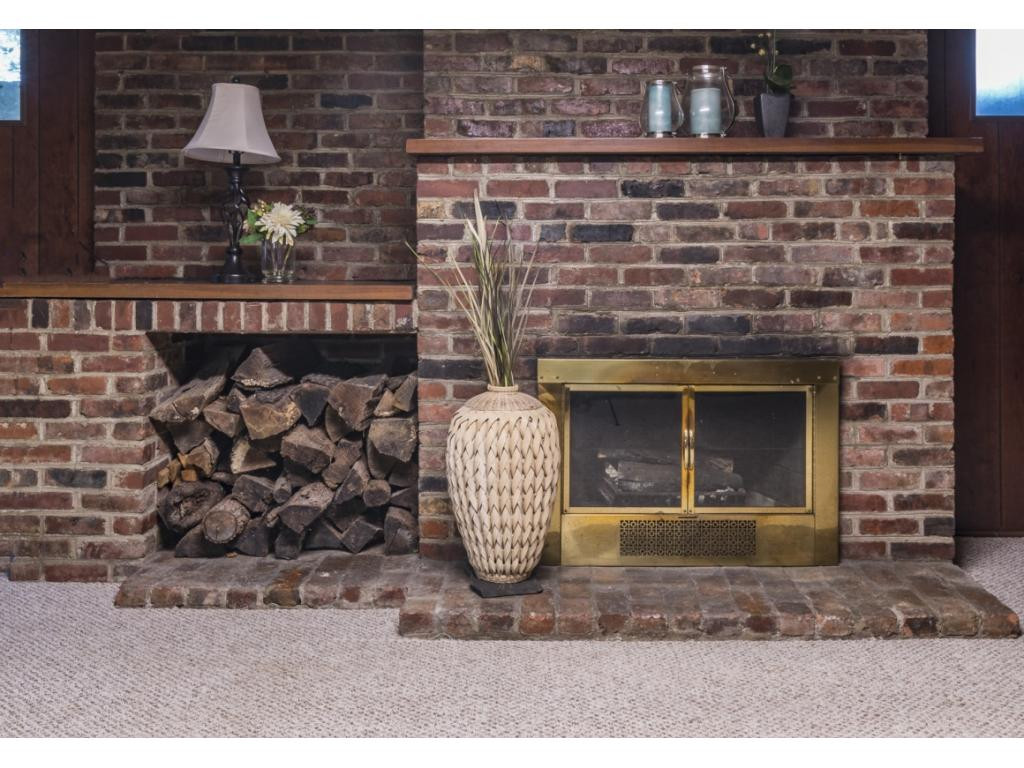118 Ridgemont Road Johnson City, TN 37601 - Photo 9 of 16 Den Fireplace Basement