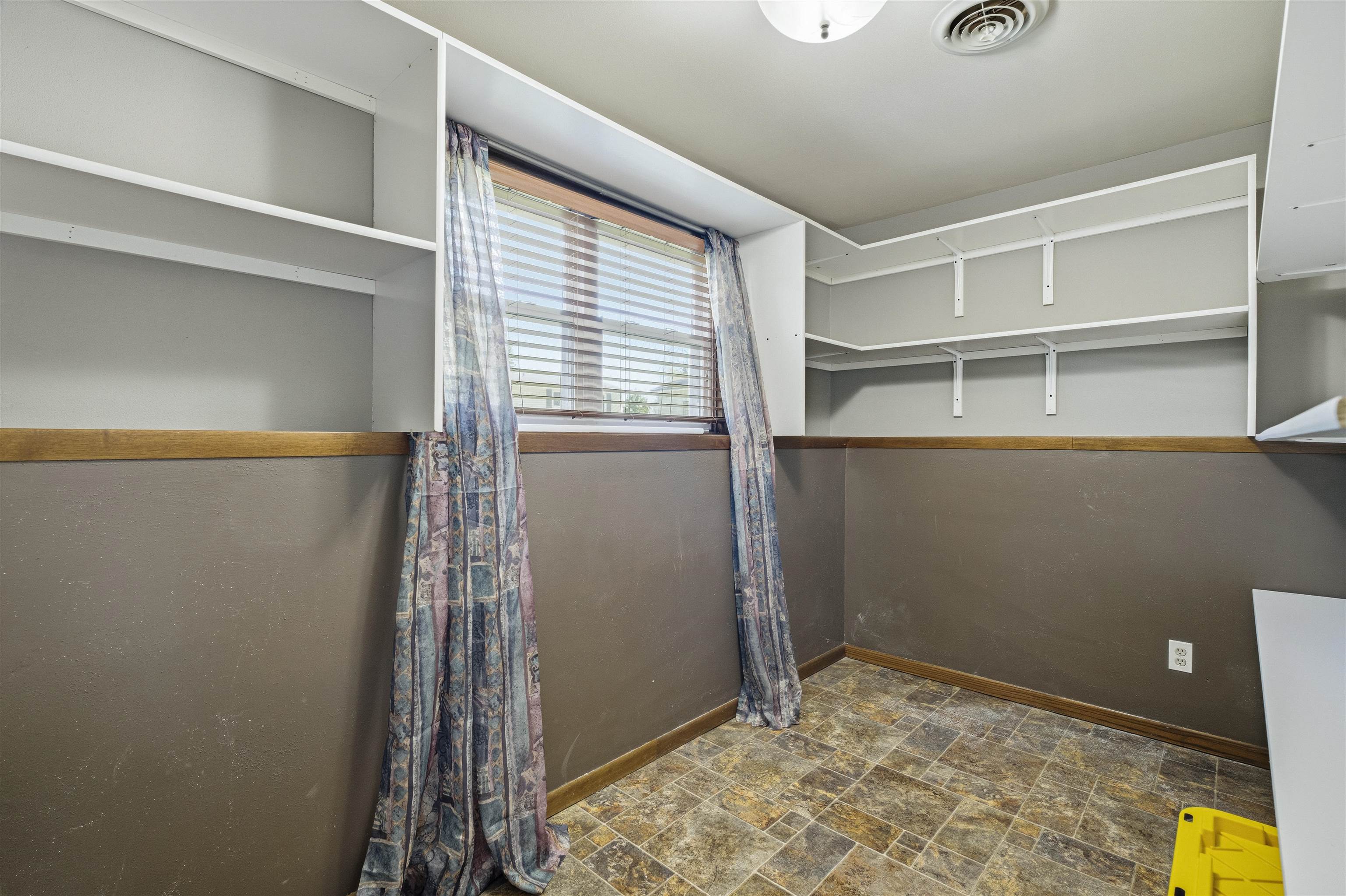 166 Martin Fond du Lac, WI 54935 - Photo 25 of 32