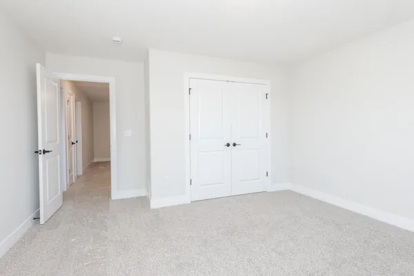 $584,900 | 5215 Castlebar Drive, Bloomington, IL 61705