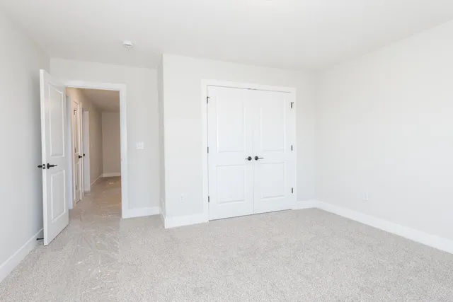 $584,900 | 5215 Castlebar Drive, Bloomington, IL 61705