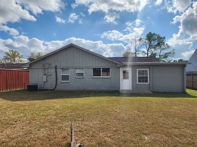 a house view with a garden space
