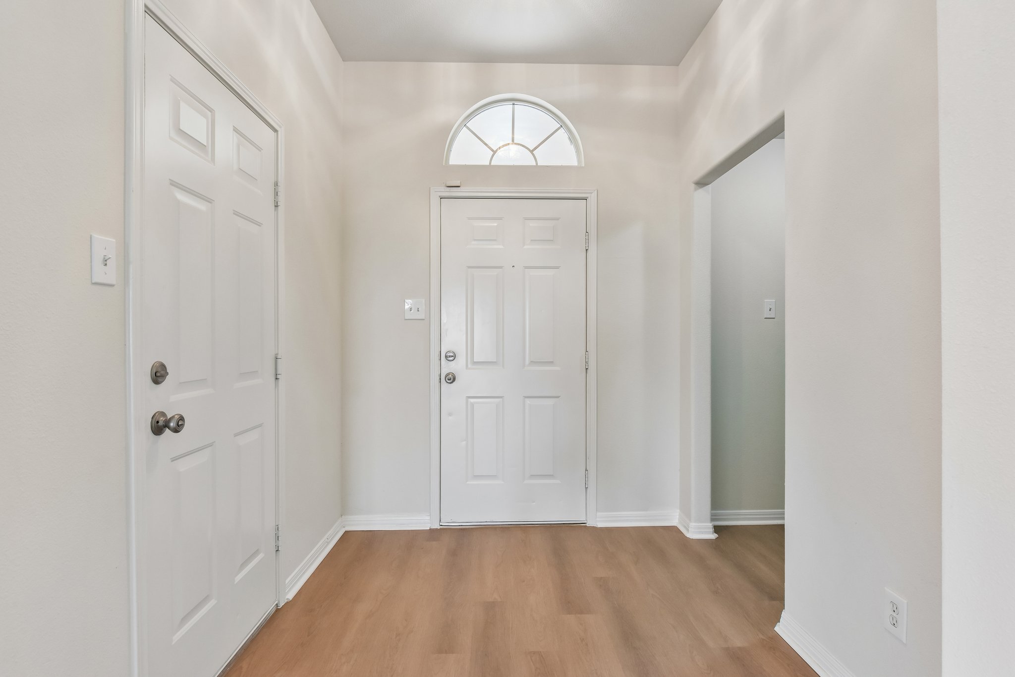 11809 Dunfries Lane Austin, TX 78754 - Photo 5 of 34
