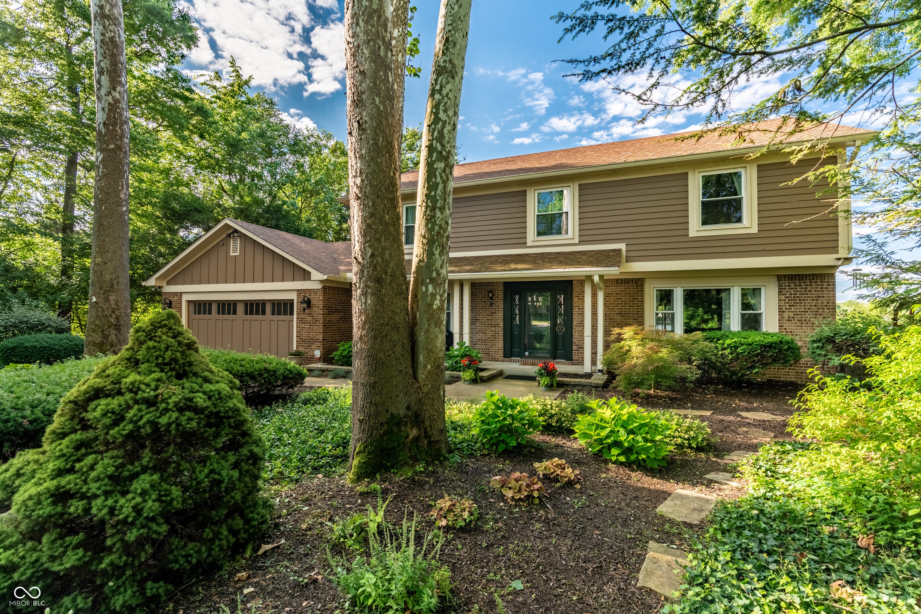 5225 Fall Creek Road Indianapolis, IN 46220 - Photo 4 of 57