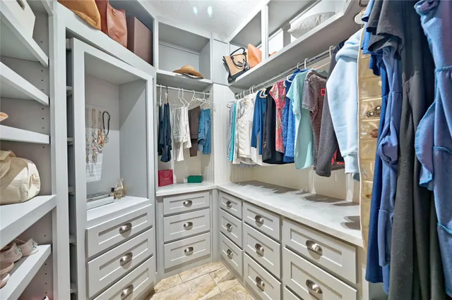 $1,300,000 | 15461 Bedford Lane, Conroe, TX 77384