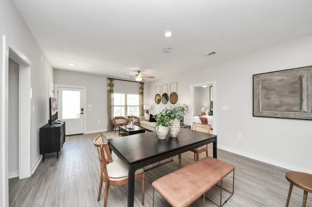 $1,673 | 7711 Longmire Road, Unit 2, Conroe, TX 77304