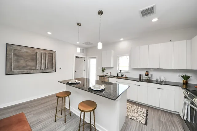 $1,673 | 7711 Longmire Road, Unit 2, Conroe, TX 77304