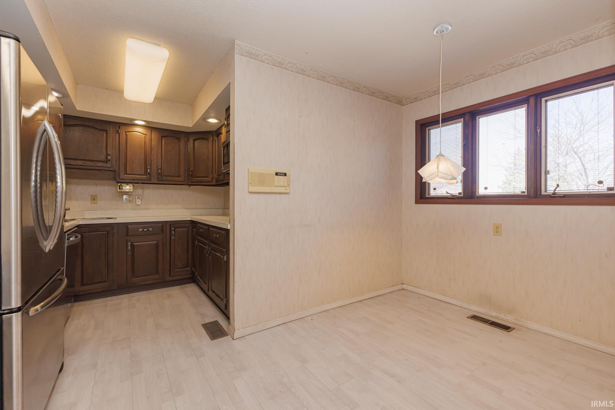 5509 West River Road Muncie, IN 47304 - Photo 10 of 36 Gallery Image 10
