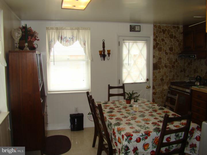 19 Hawthorne Road Broomall, PA 19008 - Photo 5 of 9 Gallery Image 5