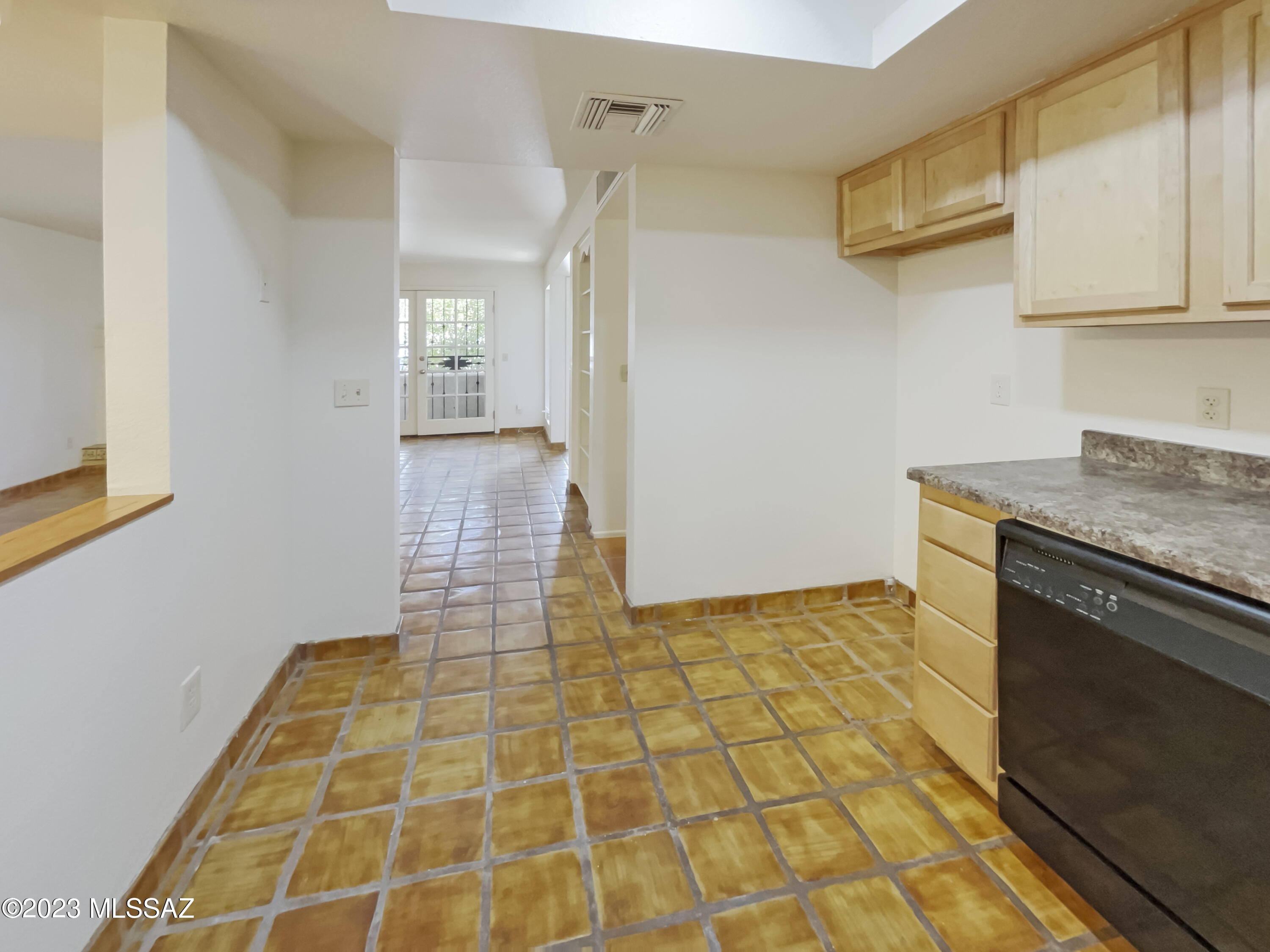 8255 North Oracle Road, Unit 101 Tucson, AZ 85704 - Photo 17 of 31 Gallery Image 17
