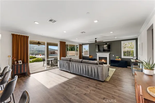 $1,295,000 | 359 Sequoia Avenue, Simi Valley, CA 93065