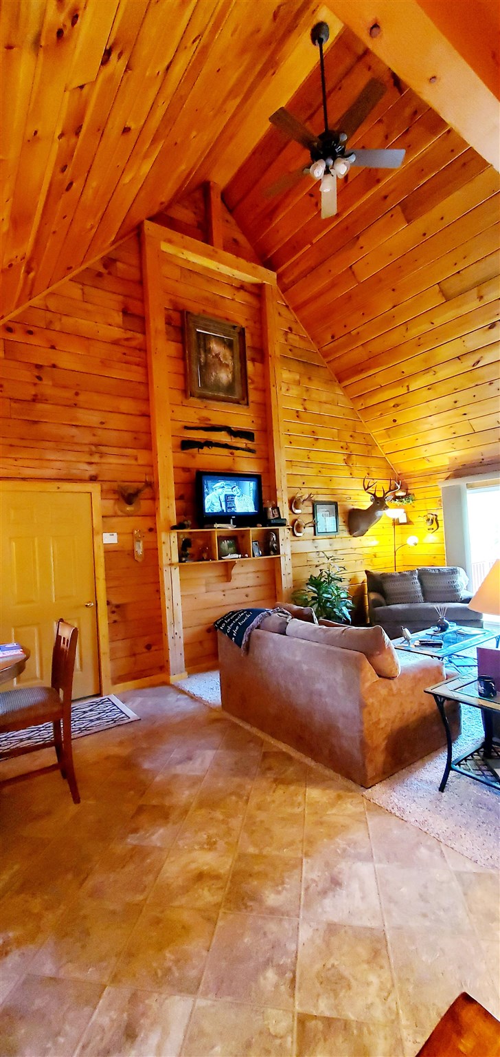 240 Reed Lane Rochester, IN 46975 - Photo 8 of 15
