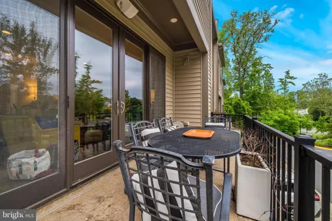 $4,500 | 4489 Lateleaf Trail, Fairfax, VA 22030