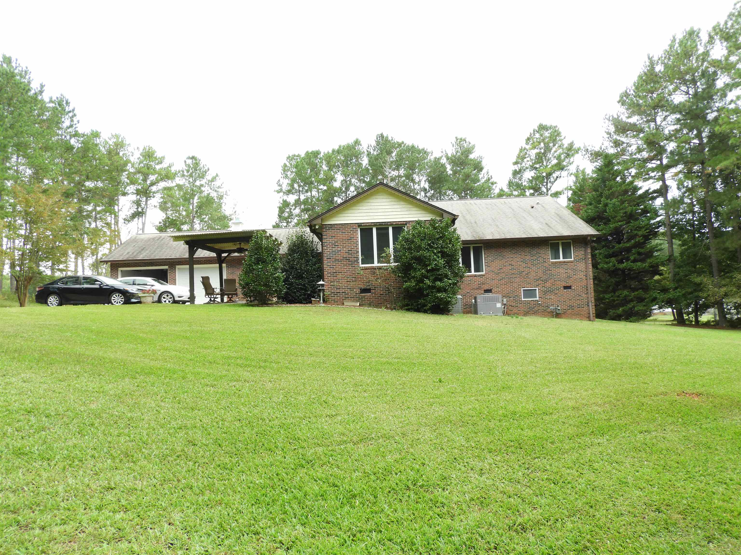 180 Ruth Drive Gaffney, SC 29341 - Photo 4 of 32