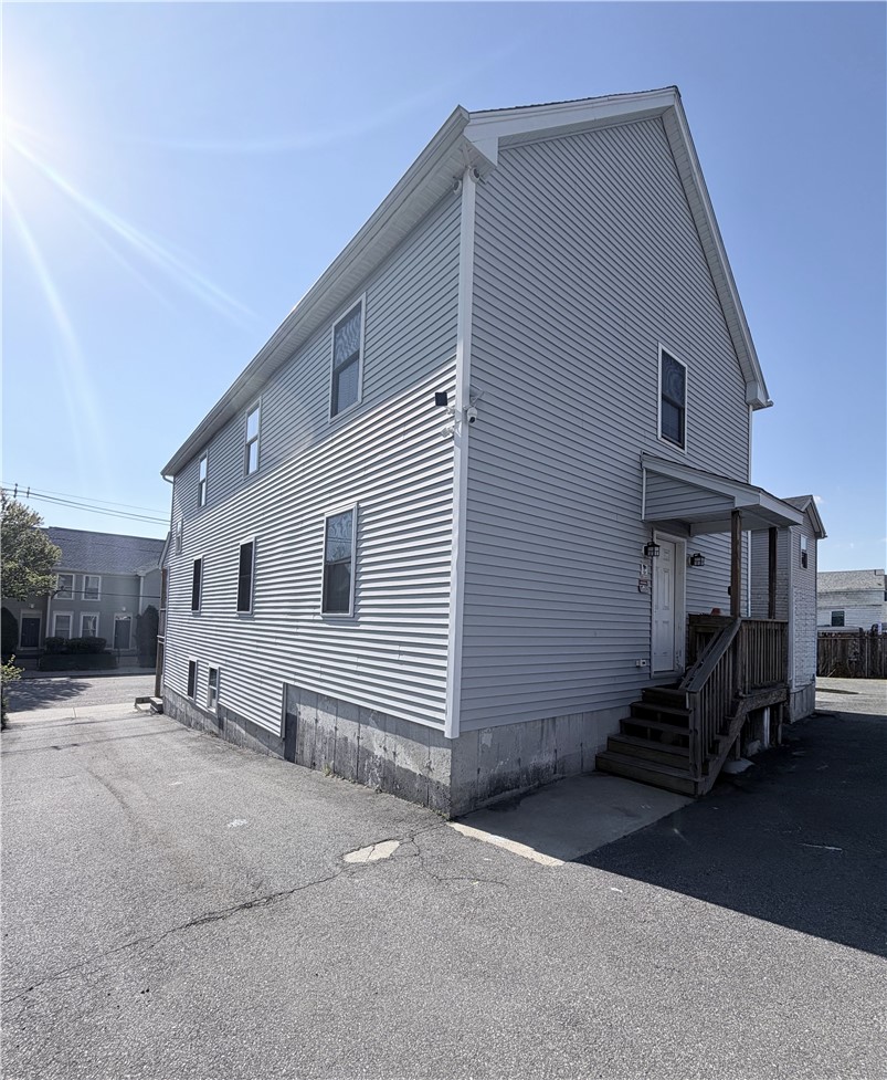 128 Rugby Street Providence, RI 02905 - Photo 3 of 22