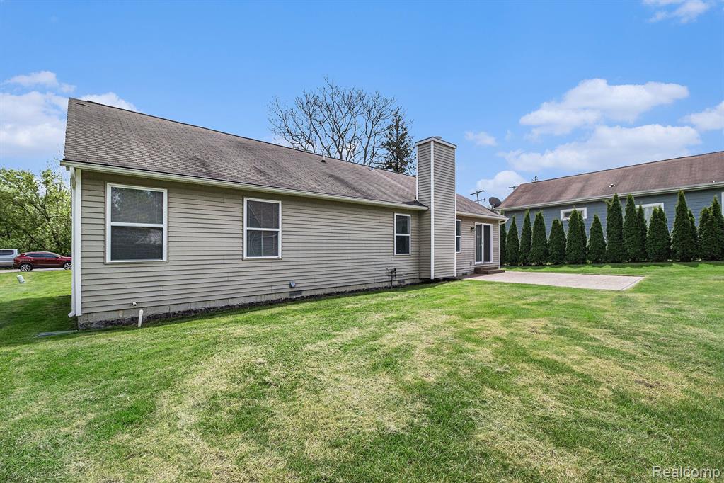 45 North Hospital Road Waterford, MI 48327 - Photo 24 of 27 Gallery Image 24