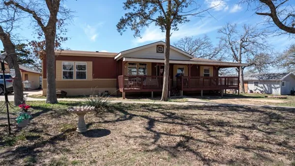 $650,000 | 142 Triangle Acres Lane, Cedar Creek, TX 78612