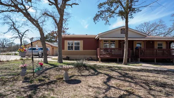 $650,000 | 142 Triangle Acres Lane, Cedar Creek, TX 78612