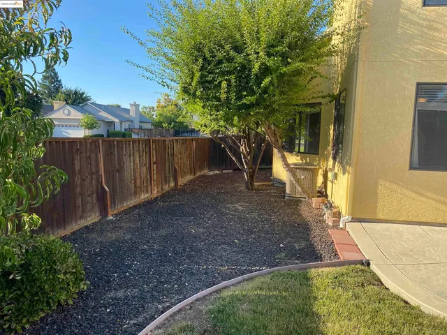 $3,015 | 890 Buckskin Terrace, Brentwood, CA 94513