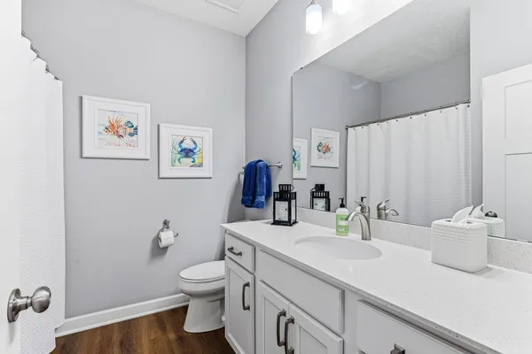 $699,999 | 106 Maple Terrace, Waconia, MN 55387