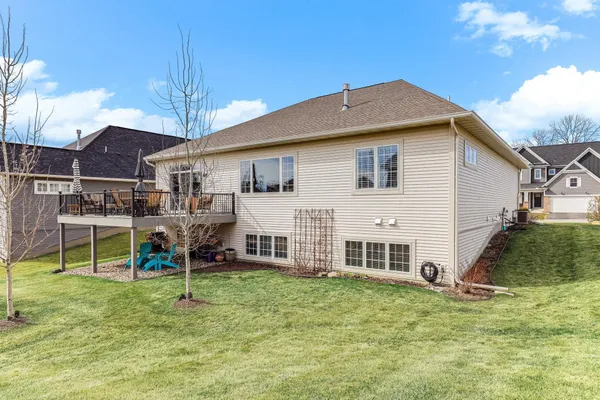 $699,999 | 106 Maple Terrace, Waconia, MN 55387