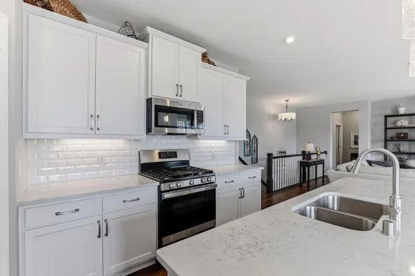 $699,999 | 106 Maple Terrace, Waconia, MN 55387