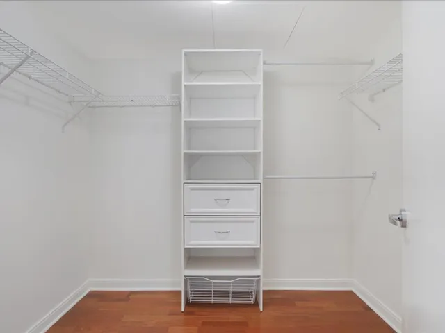 $1,235,000 | 130 North Garland Court, Unit 5101, Chicago, IL 60602